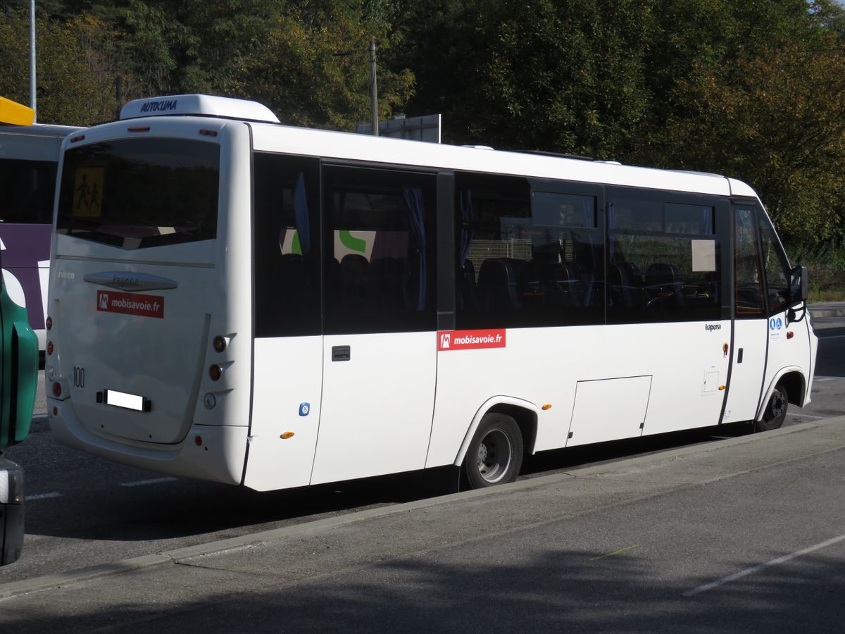 Kapena Thesis (vue arrière droite) - Belle Savoie Express (Chambéry)